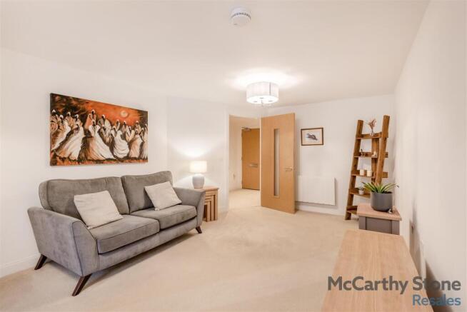 8676973-interior08.jpg