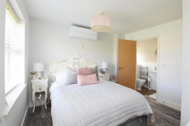 7 Bedroom 1.JPG