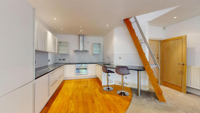 2 bed Apartment to rent Image 4