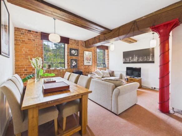 Sitting/Dining Room
