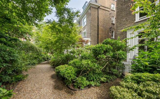 Gledhow Gardens 4 ext PH-2-2. Low Res.jpg
