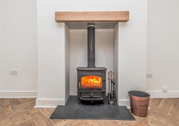 2 bed Semi-Detached for sale Image 4