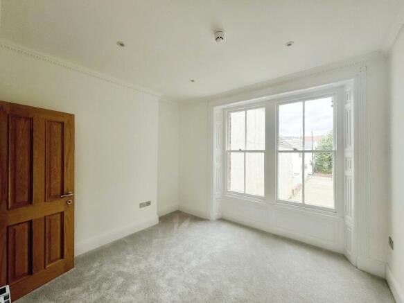 b1c25332-Bedroom