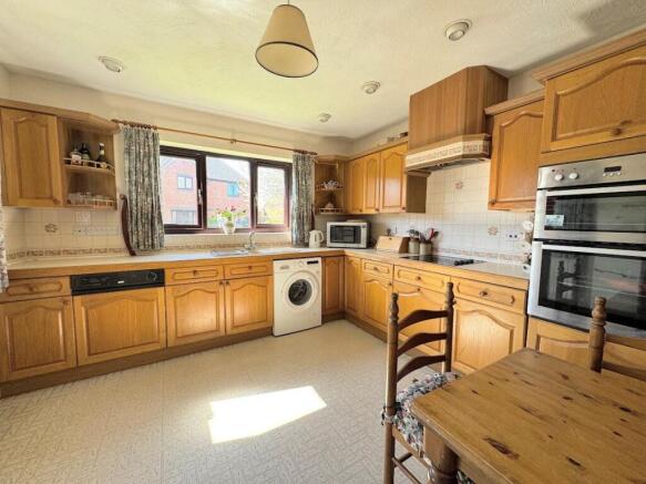 Chandres Court, Allestree, Derby photo 4