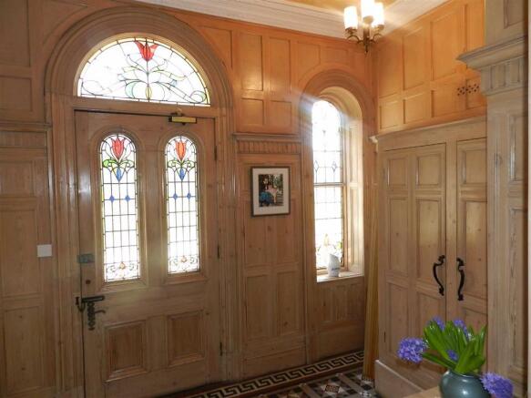 ENTRANCE LOBBY