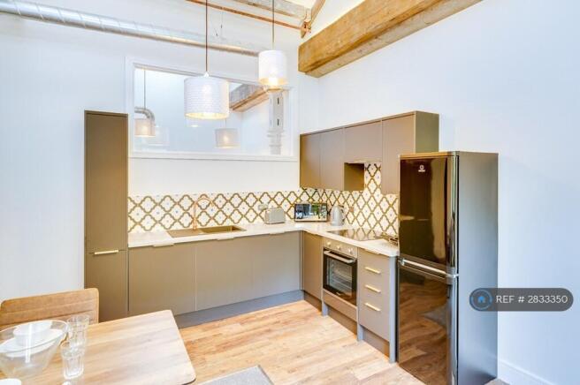 2 bed Flat to rent Image 4