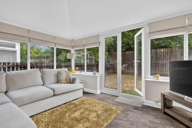 3 bed Semi-Detached for sale Image 7