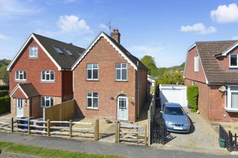 Pitfold Avenue, Haslemere