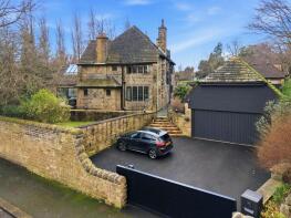 210 Greystones, Birkby Hall Road, Birkby, Huddersfield HD2 2BP