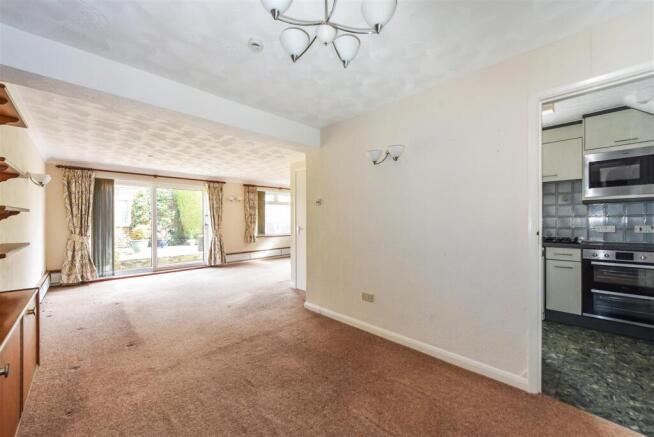 Sitting/Dining Room