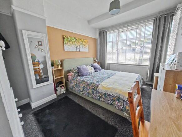 3 bed Semi-Detached for sale Image 9