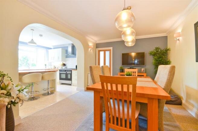 Dining Room.JPG