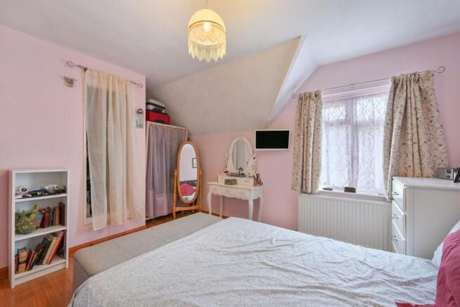 Stones Road, Epsom, KT17 photo 2