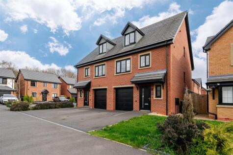 Sovereign Fold Road, Leigh