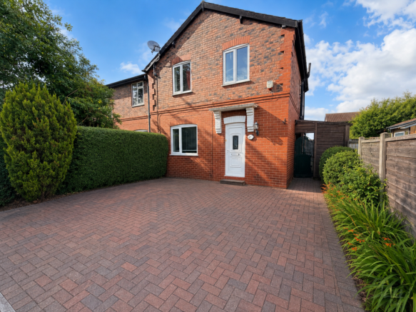 3 bed end terrace to rent Sefton Crescent, SALE M