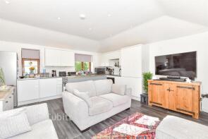 32a Catriona, Main Road, Emsworth PO10 8AU