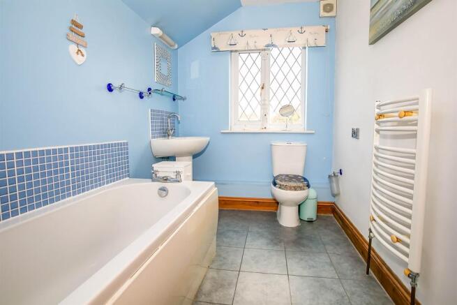 Ensuite To Bedroom 1