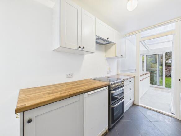 CAM02545G0-PR0562-STILL011