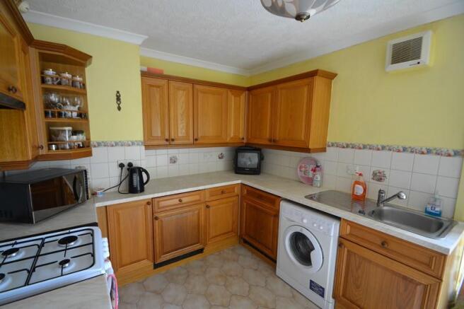 Kitchen/Dining Area