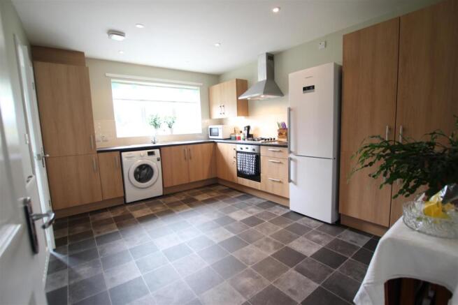 Kitchen 1.JPG