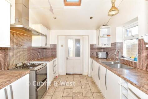 Powerscourt Road, North End, Portsmouth, Hampshire
