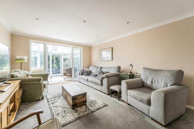 Lounge Dining Room