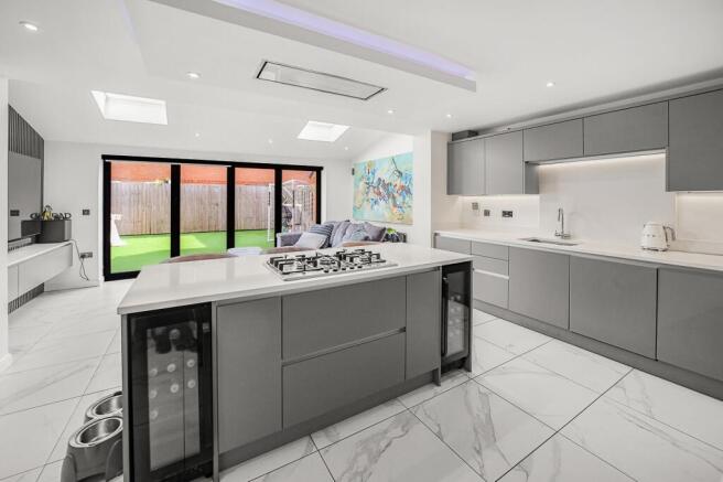 Open Plan Kitchen / Family Room