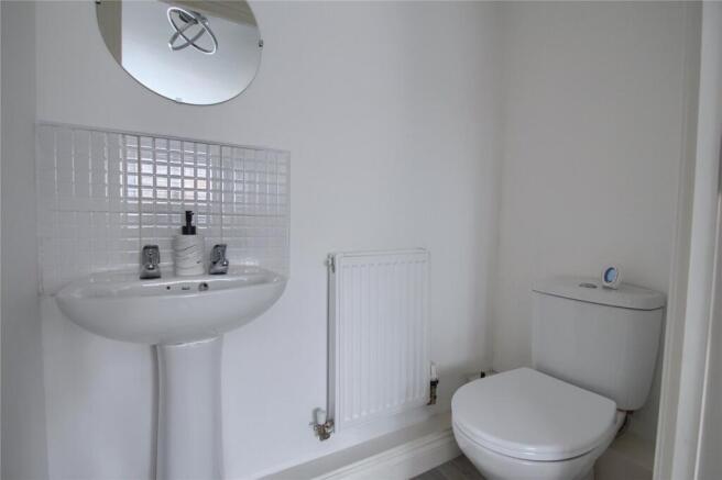 3 bed Terraced for sale Image 9