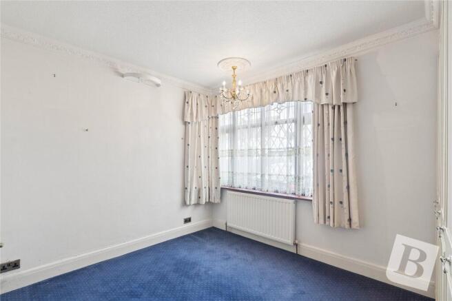 Park Drive, Upminster, RM14 photo 4