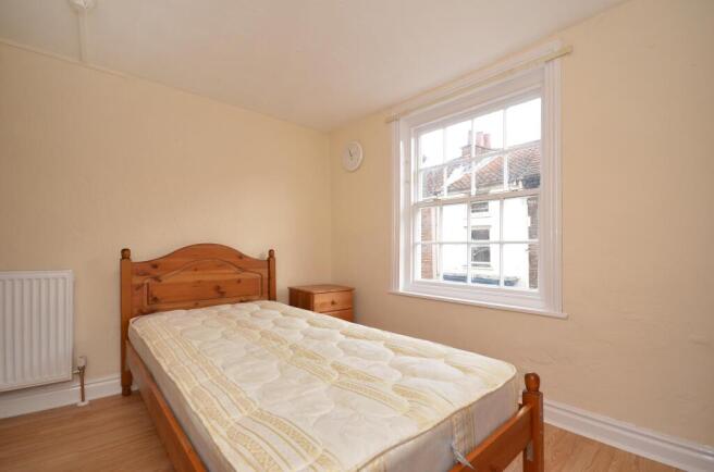 1 bed House Share to rent Image 4