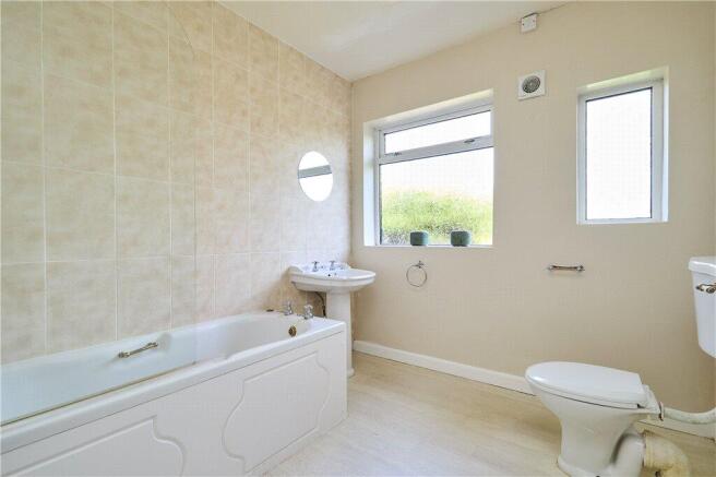 2 bed Bungalow for sale Image 10