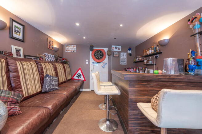 3 bed Detached for sale Image 11