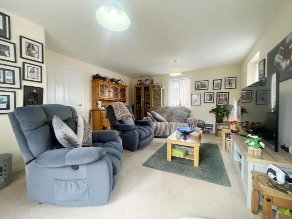 Sitting Room (2).JPEG