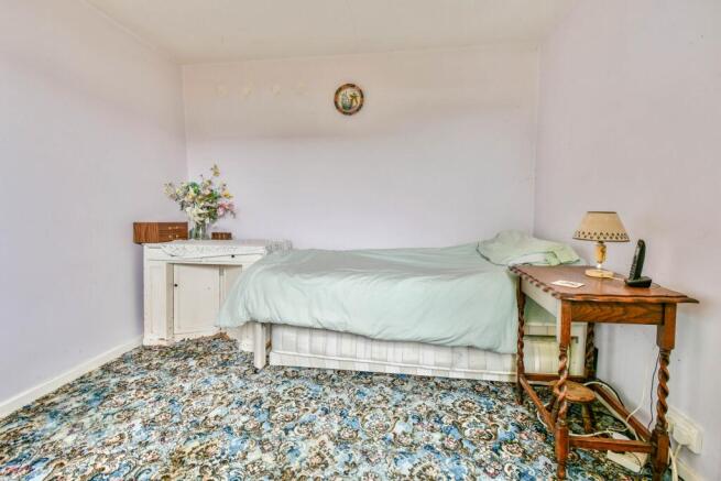 Dining Room/Bed 3