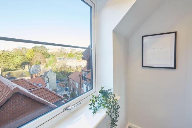 4 bed Town House for sale Image 11