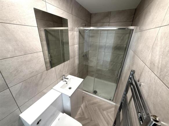 Shower room.JPG