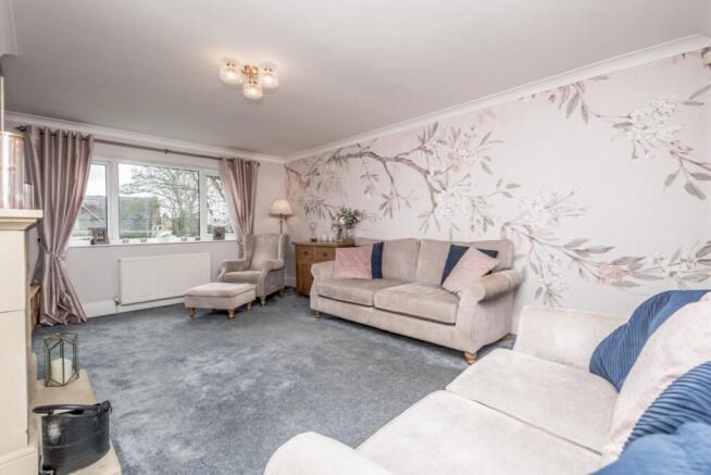 4 bed Detached for sale Image 7