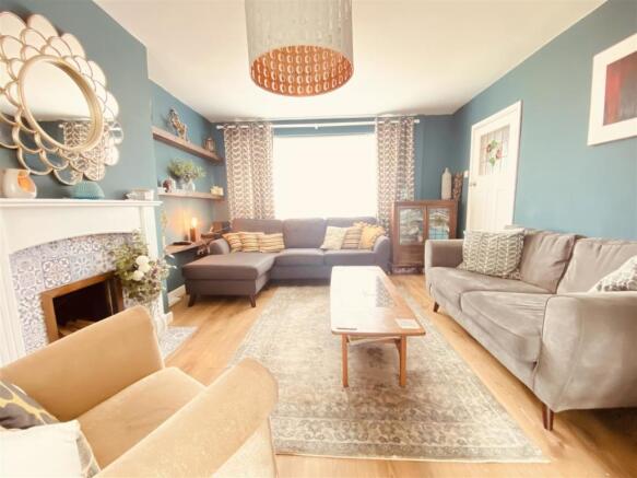 Living Room/ Diner