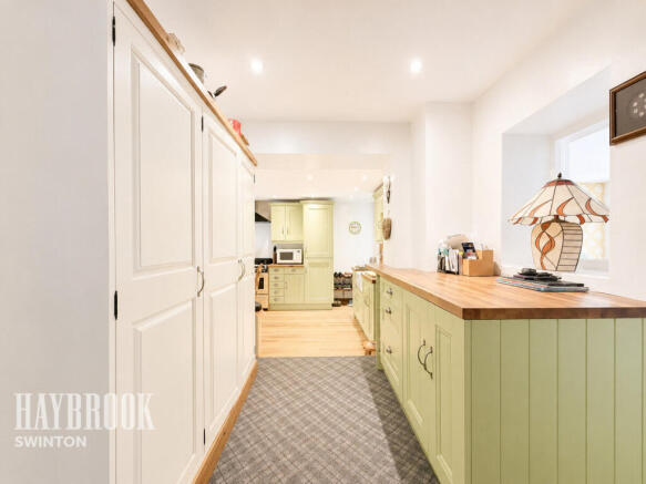 4 bed Cottage for sale Image 5