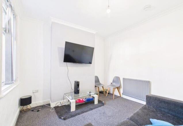 2 bed Terraced for sale Image 5