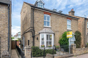 11, Garland Road, Ware SG12 7BH