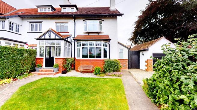 23-North-Parade-West-Park-07022025_113456