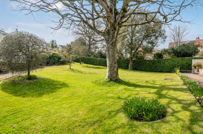 1435041-21-69c151...