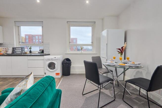 1 bed Apartment to rent Image 9