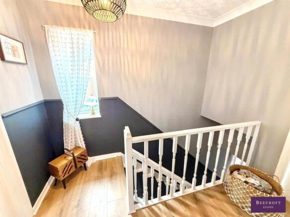3 bed Semi-Detached for sale Image 11