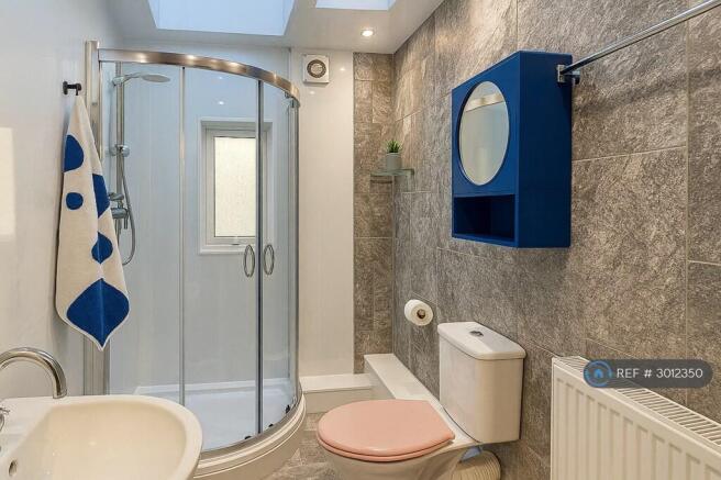 1 bed Flat to rent Image 7