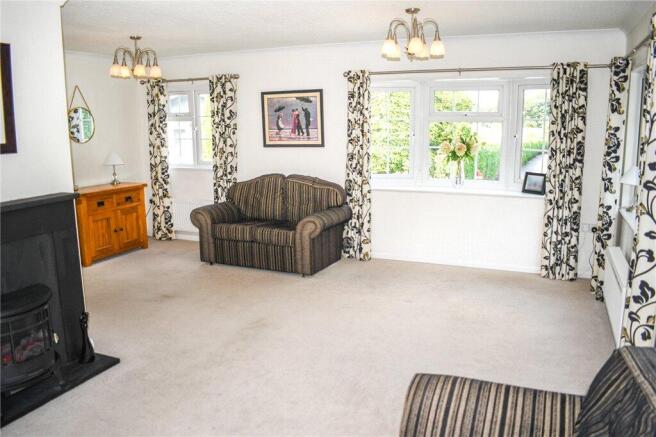 2 bed Bungalow for sale Image 11