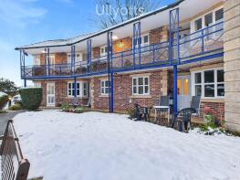 39, Avenue Court, Bridlington YO16 4QG