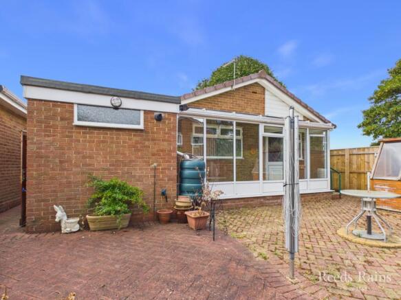 3 bed Bungalow for sale Image 11