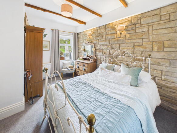 4 bed Terraced for sale Image 9